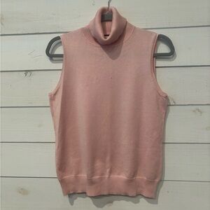 Cable and Gauge pink turtleneck sweater in size medium